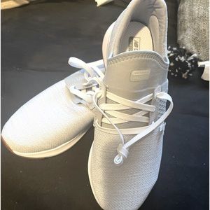 NEW BALANCED Dynasoft NERGIZE sneakers!